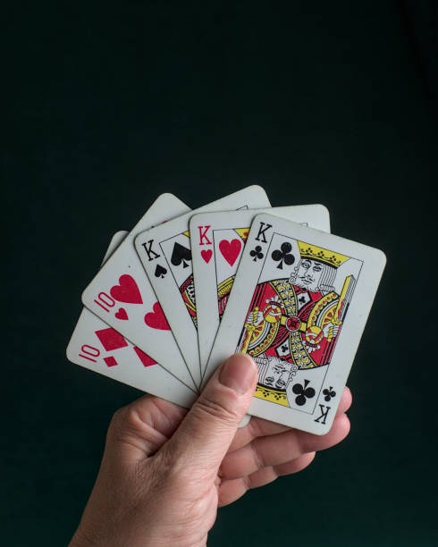 Live Roulette wheel and betting interface on ojktoto login